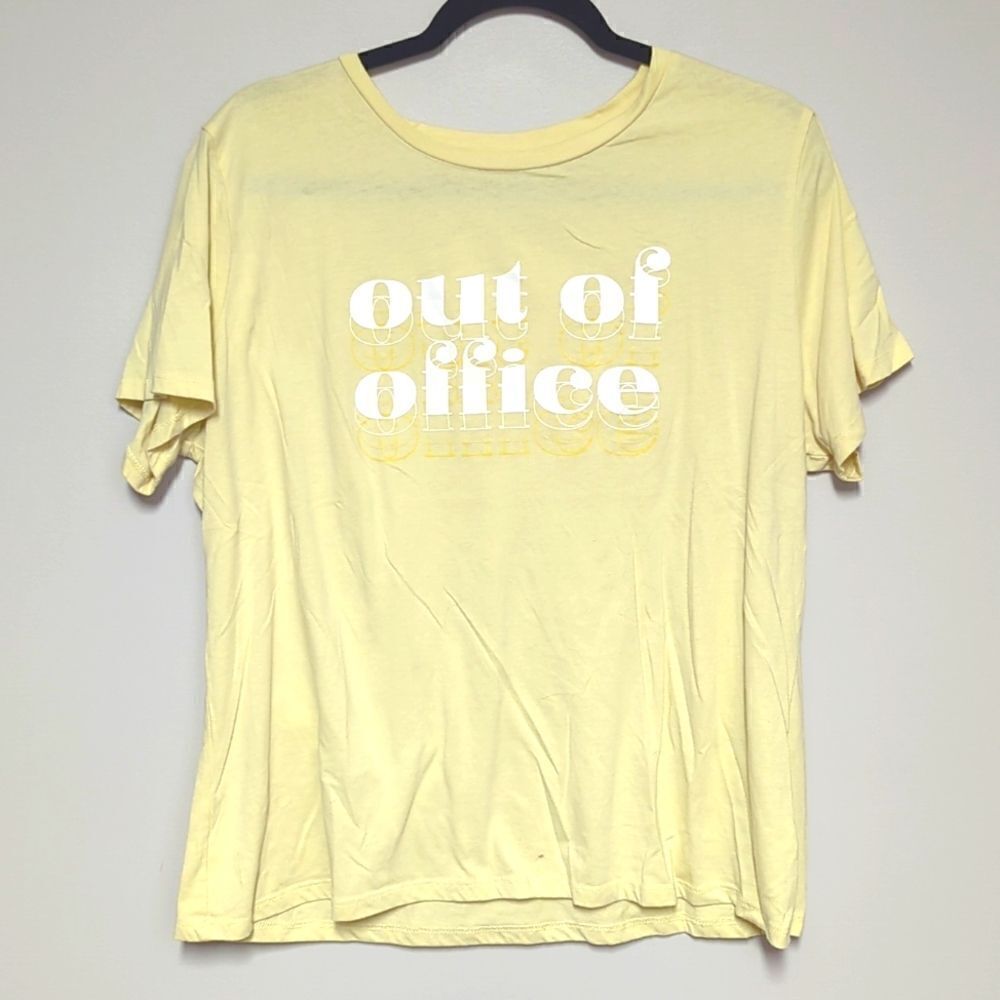 Nine West Yellow Short Sleeve Graphic Shirt